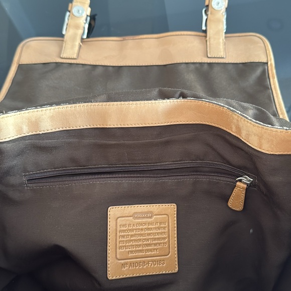 Coach Messenger Bag - Picture 4 of 5